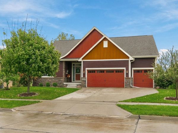 16000 N Valley Drive, Urbandale, IA 50323