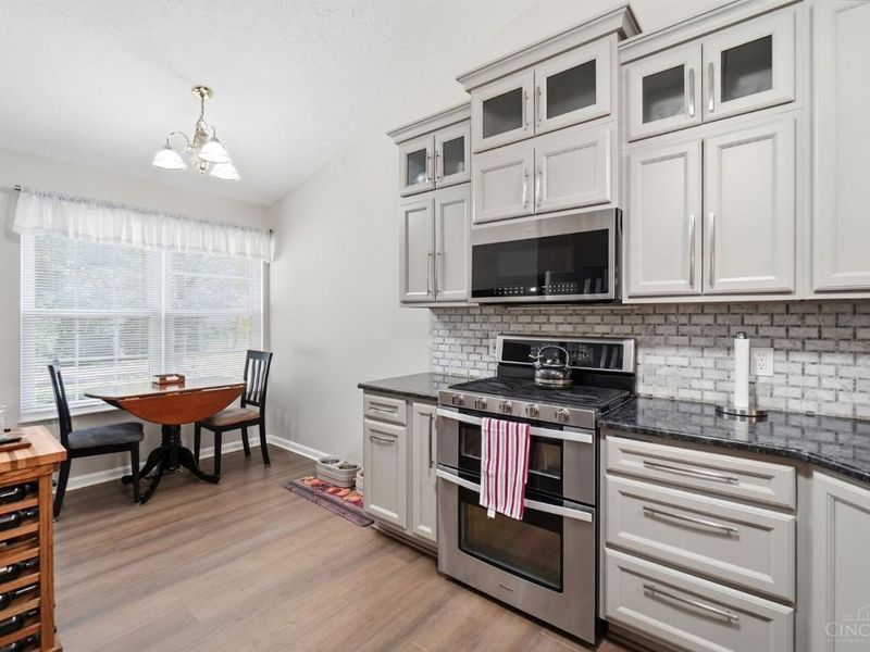 958 Raintree Lane, Hamilton Township, OH 45039 Photo 7
