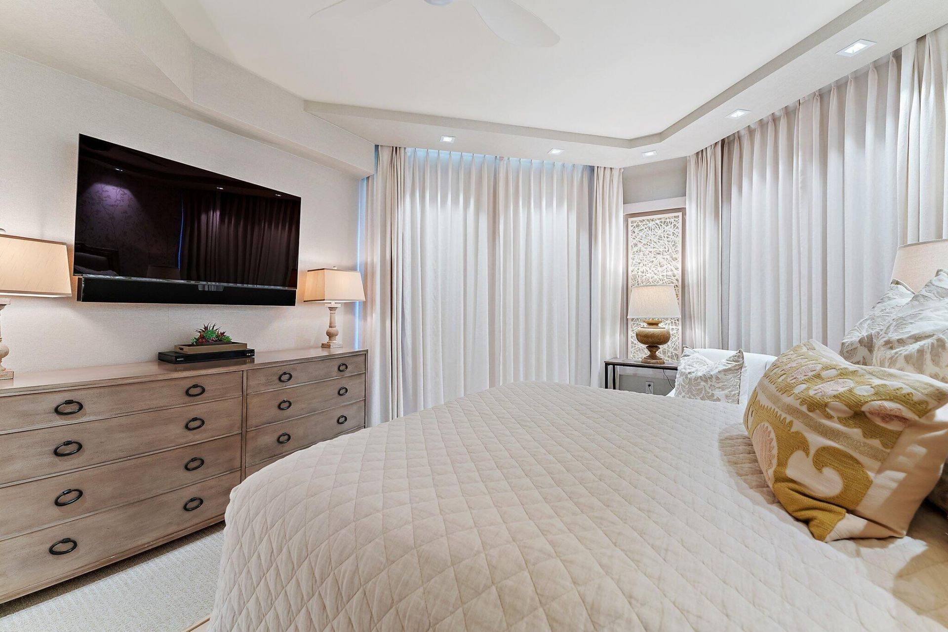 2700 N Ocean Drive, Unit 2304b, Singer Island, FL 33404 Photo