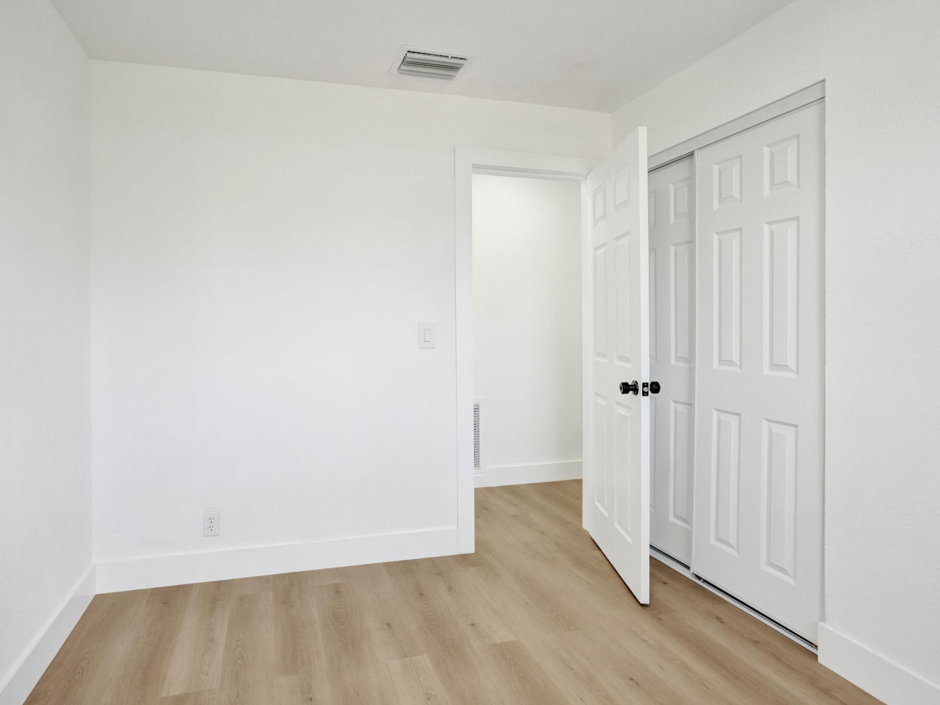 1259 W 26th Street, West Palm Beach, FL 33404 Photo