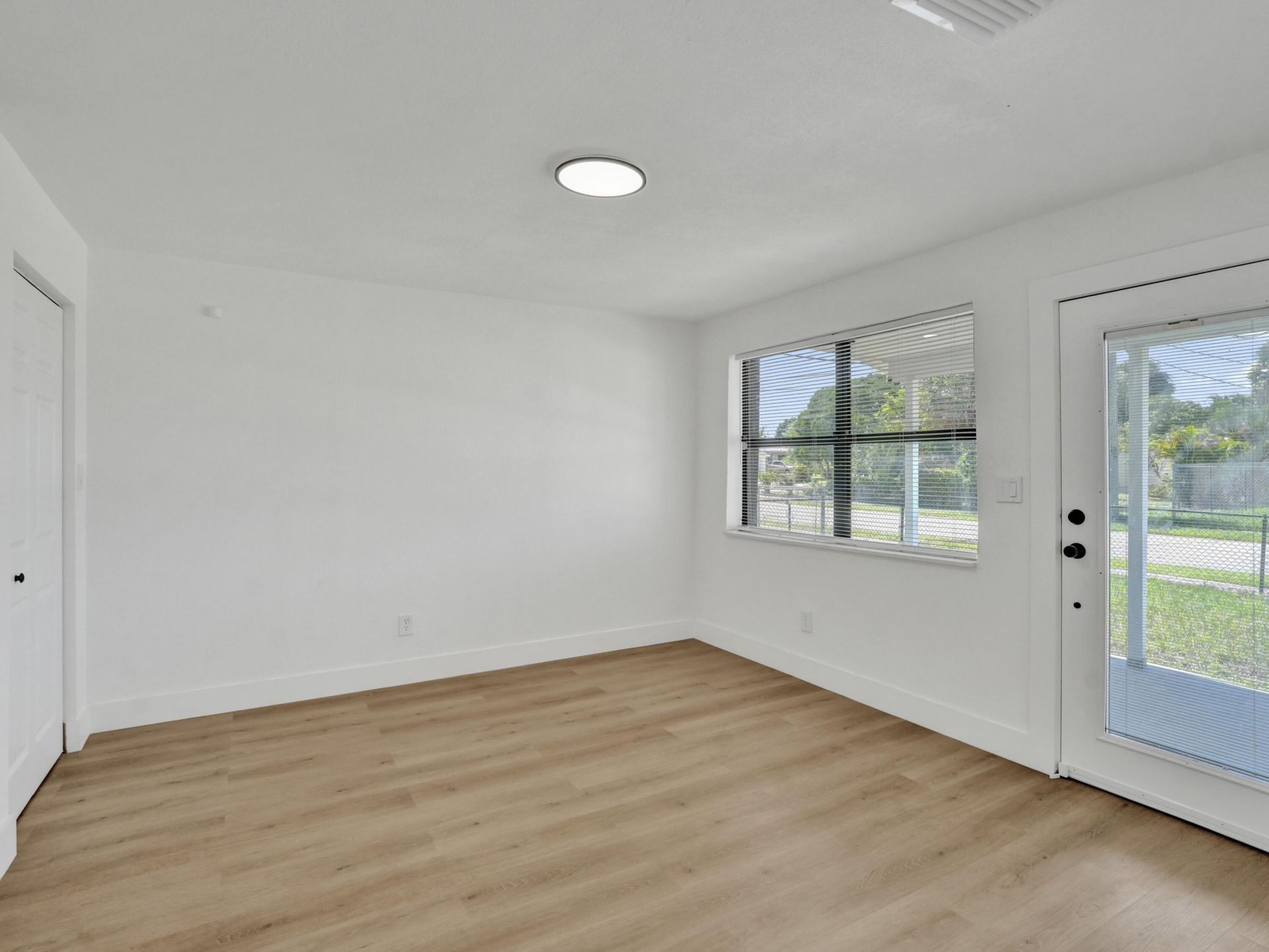 1259 W 26th Street, West Palm Beach, FL 33404 Photo