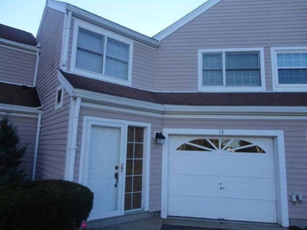 14 Drake Cir, Unit 14, Walpole, MA 02081