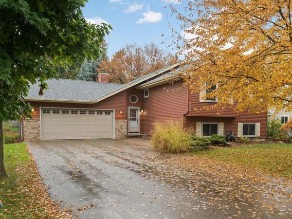 960 Savannah Road, Eagan, MN 55123