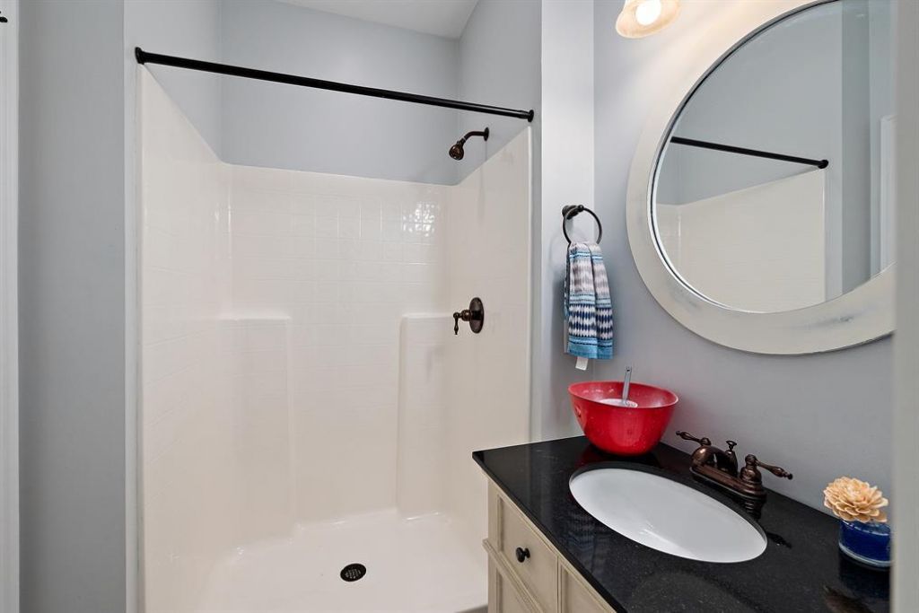 2964 Emma Lane Photo 6