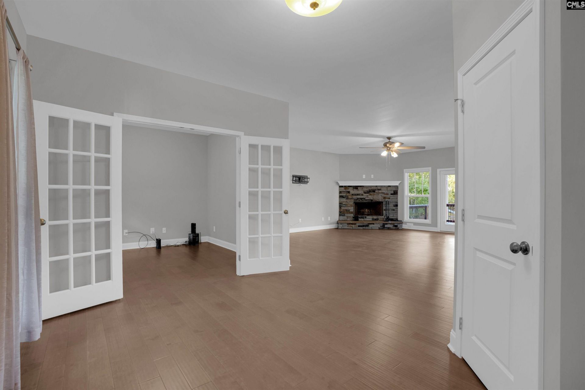 37 Carl Weed Court  Photo 9
