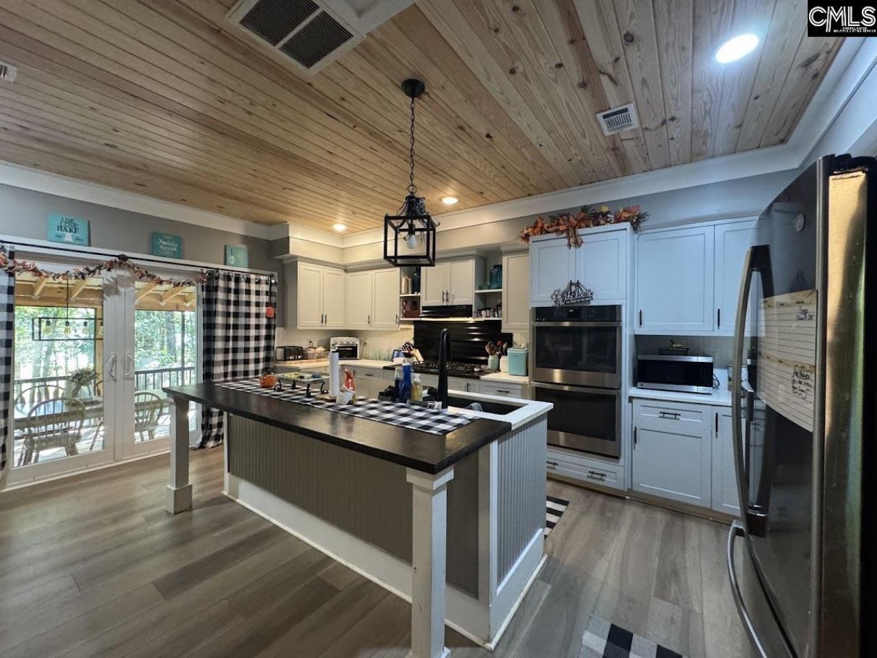 109 Kirkland Photo 8