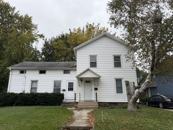 428 W High Street , Unit B, Sycamore, IL 60178