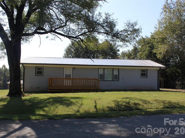 194 Crescent Drive , Forest City, NC 28043