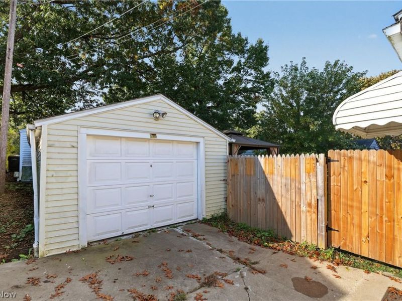 526 Meadow Lane, Cuyahoga Falls, OH 44221 Photo 26