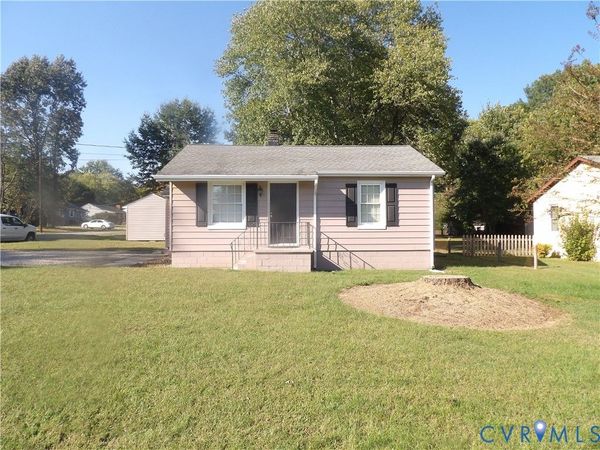 3206 South Street , Chester, VA 23831