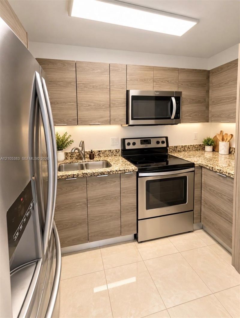 805 NE 138th St , North Miami, FL 33161 Photo