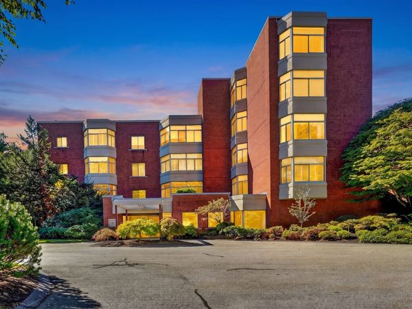 99 Florence St, Unit 10-5B, Newton, MA 02467