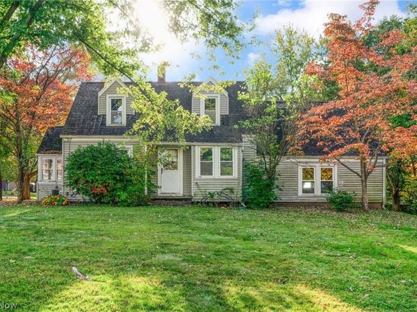 80 Cemetery Street , Apple Creek, OH 44606