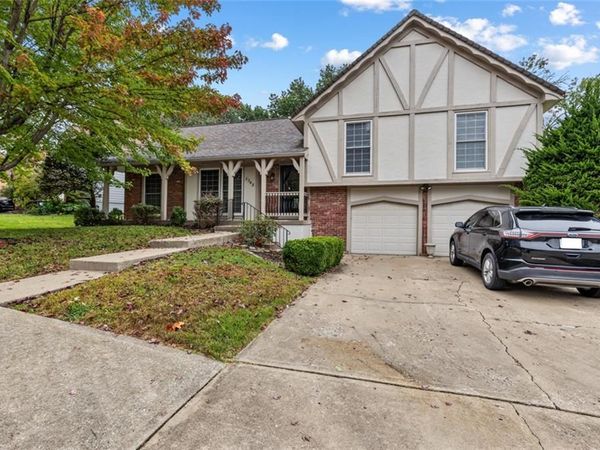 5348 W 102 Street, Overland Park, KS 66207