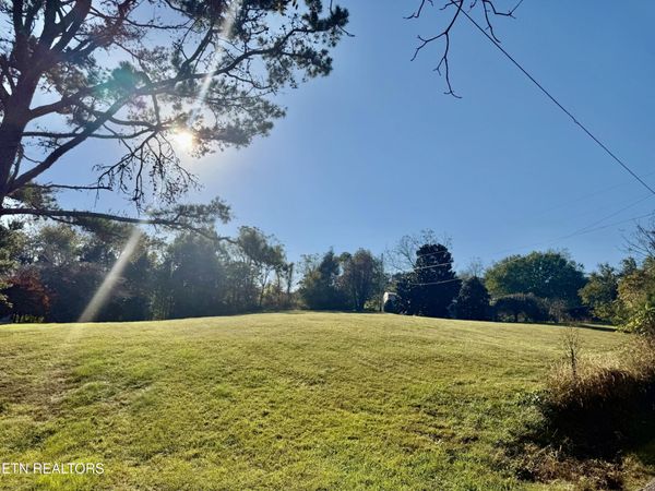 Snodgrass Rd, New Tazewell, TN 37825