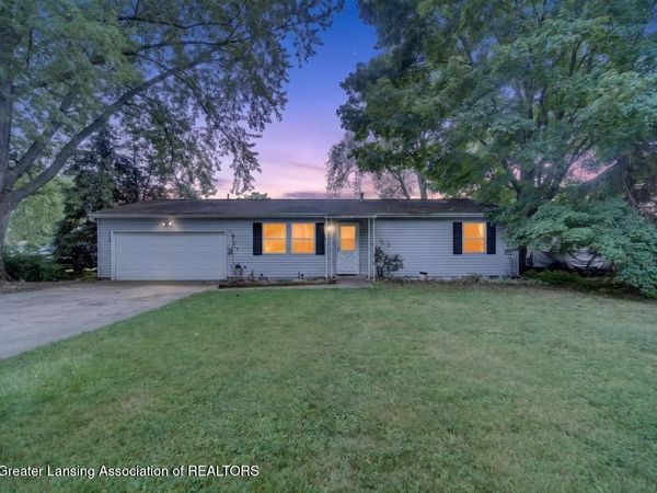 707 Loa Street, Lansing, MI 48910