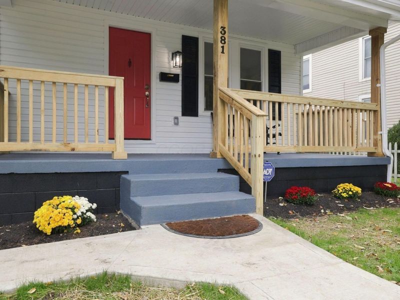 381 E Gates Street, Columbus, OH 43206 Photo 8