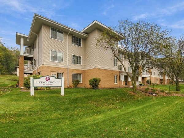 1600 Arundel Street , Unit 300, Saint Paul, MN 55117