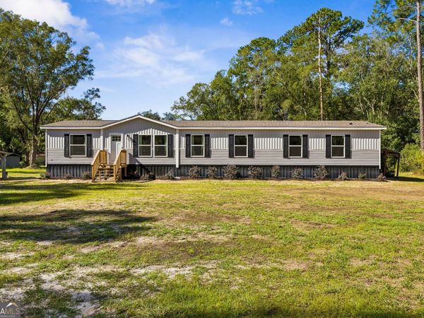 209 Simpson Rd, Kingsland, GA 31548