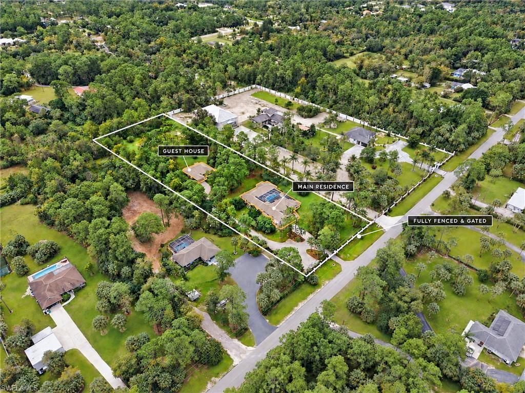 590 6th St Ne, Naples, FL 34120 Photo