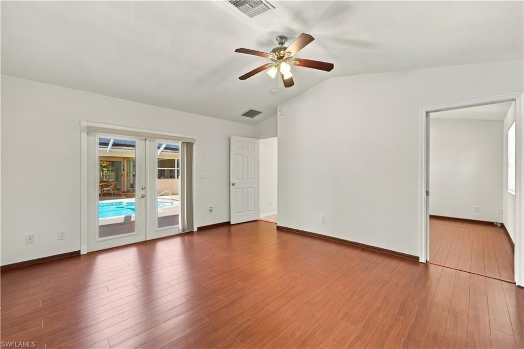590 6th St Ne, Naples, FL 34120 Photo