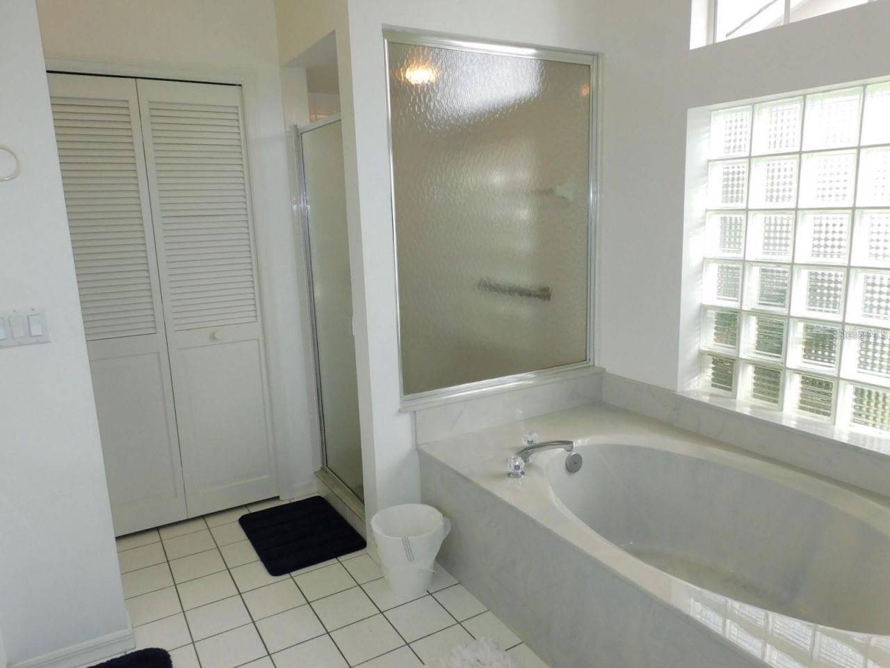 7506 Fairlinks Court , Sarasota, FL 34243 Photo