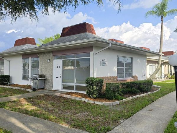 4365 TAHITIAN GARDENS CIRCLE , Unit E, HOLIDAY, FL 34691