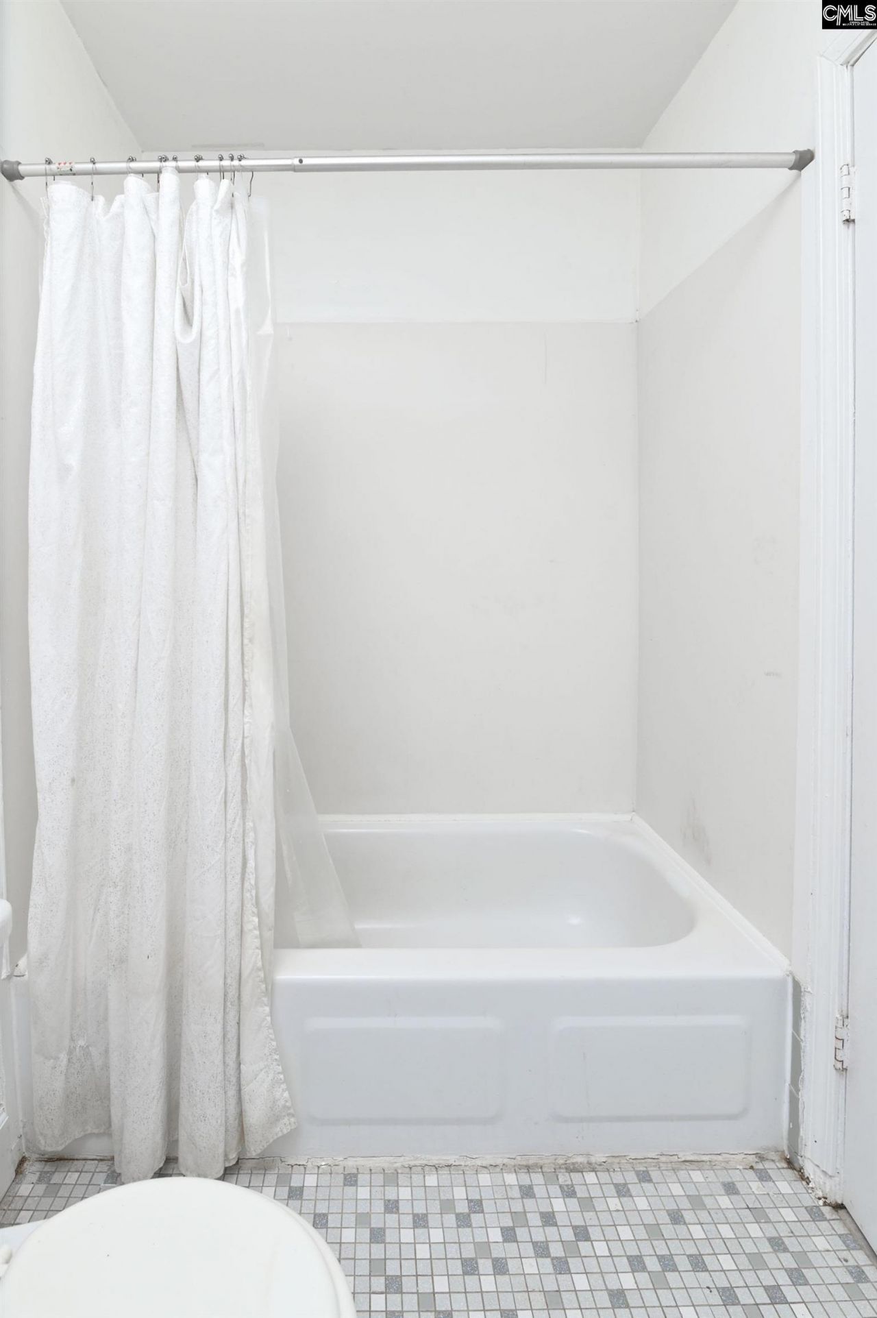 7602 Hunt Club Road  Photo 13