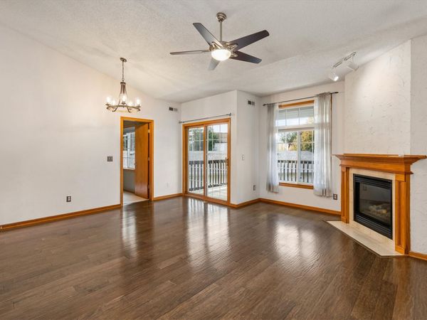 2437 Patricia Drive, Unit 2437, Urbandale, IA 50322