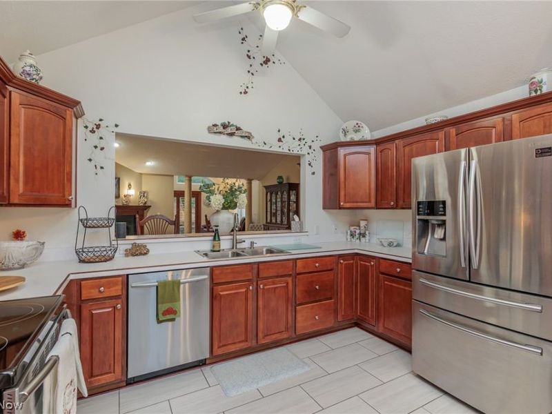 3973 Dogleg Trail, Medina, OH 44256 Photo 9