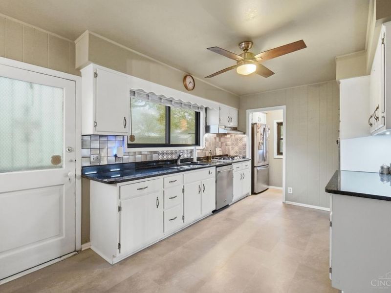 2825 Langdon Farm Road, Cincinnati, OH 45212 Photo 18
