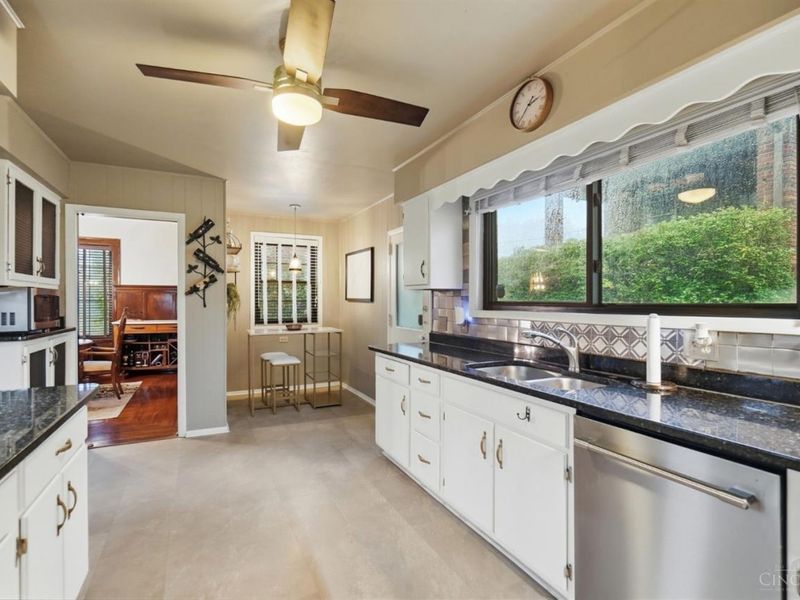 2825 Langdon Farm Road, Cincinnati, OH 45212 Photo 20