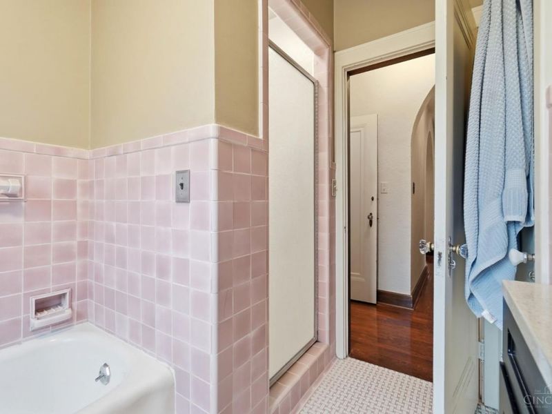 2825 Langdon Farm Road, Cincinnati, OH 45212 Photo 28