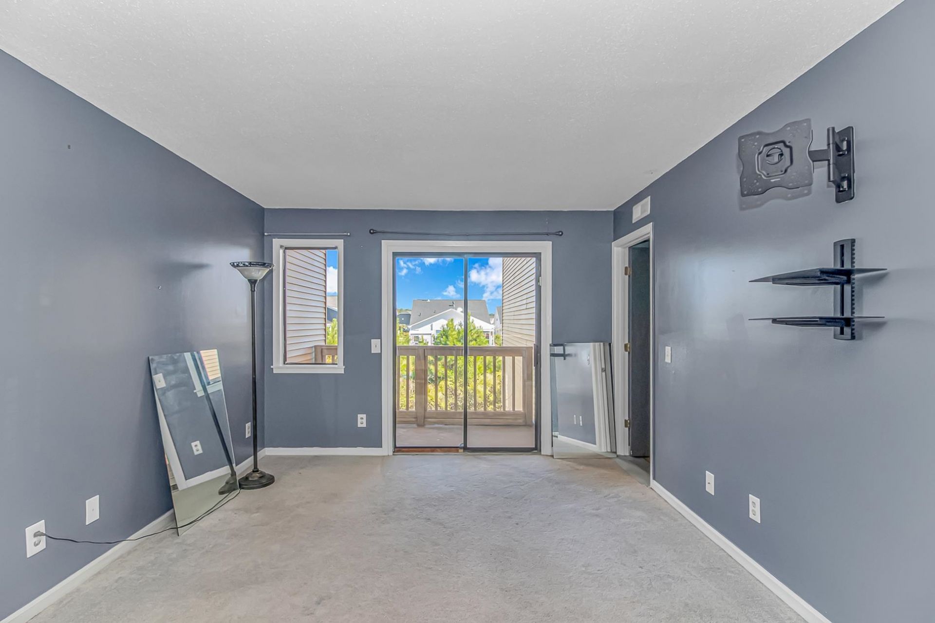 1025 Plantation Dr. W  Photo 18