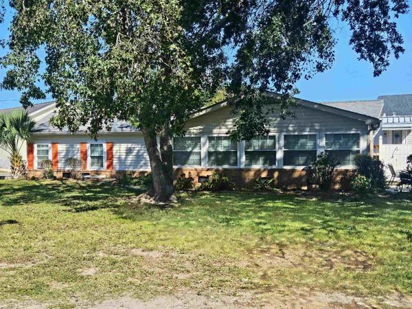 204 Flamingo Ct. , Surfside Beach, SC 29575
