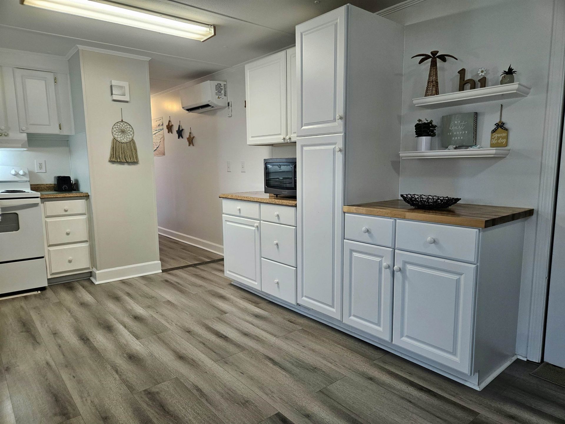 204 Flamingo Ct.  Photo 13