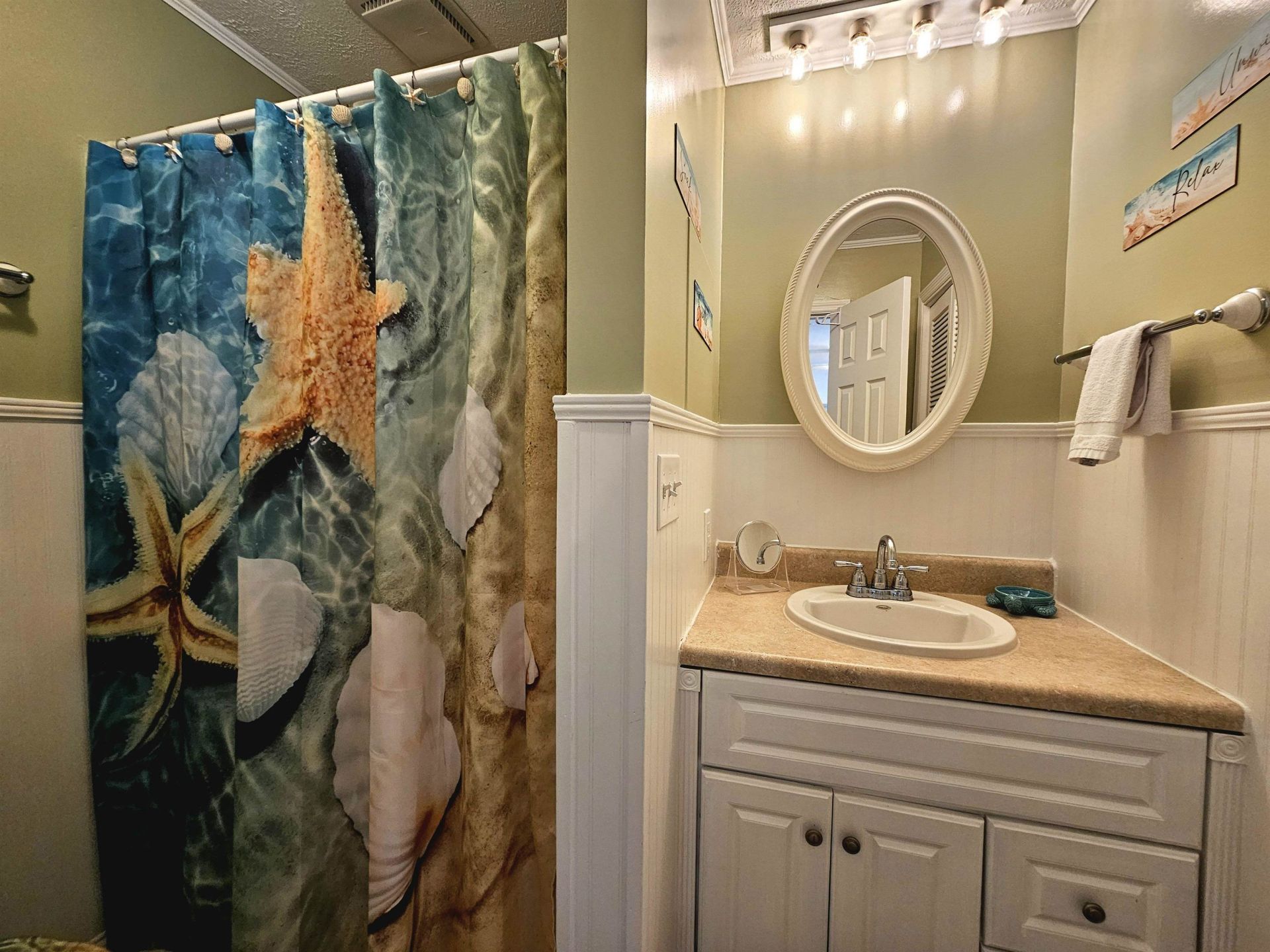 204 Flamingo Ct.  Photo 19