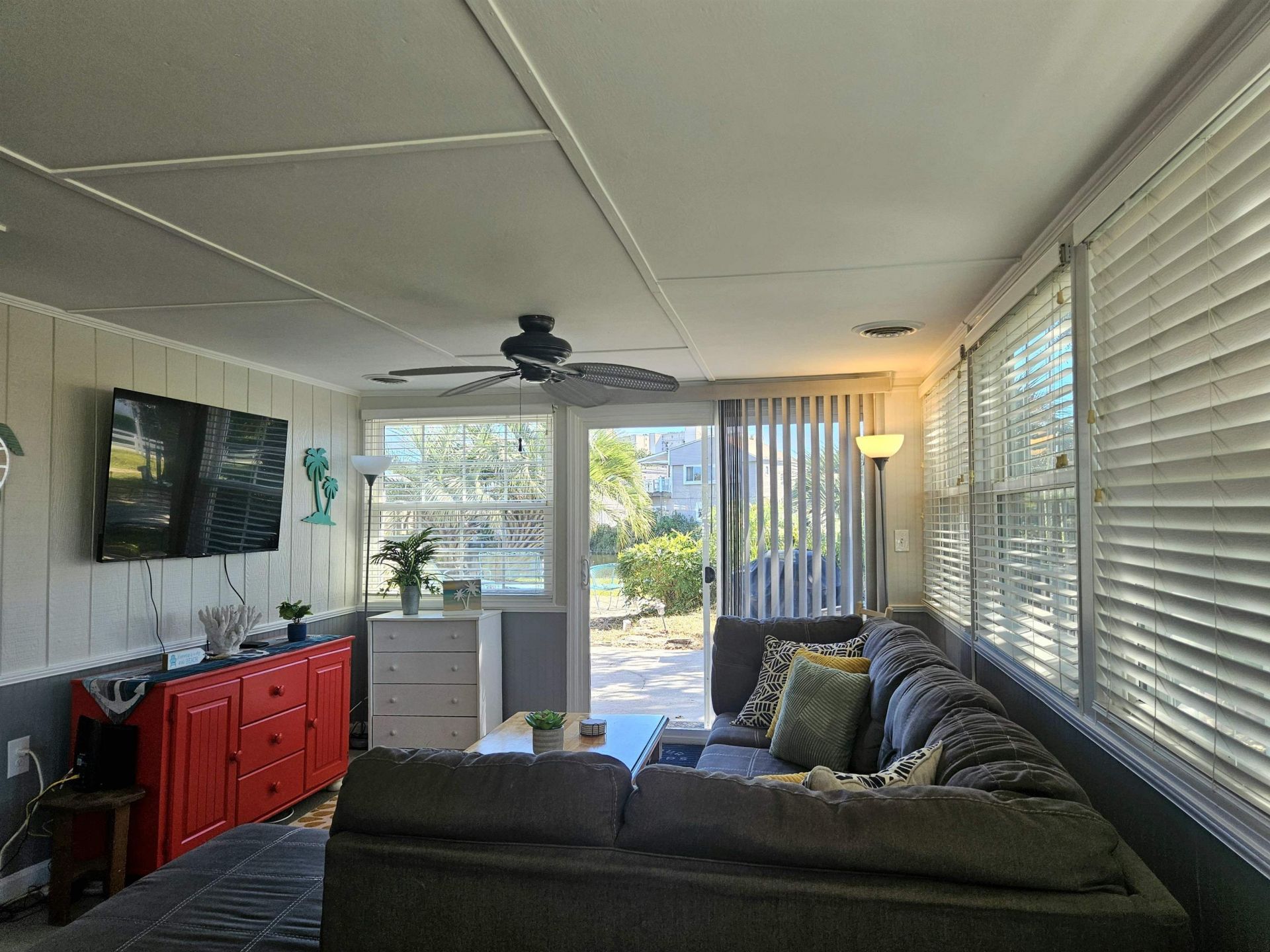 204 Flamingo Ct.  Photo 7