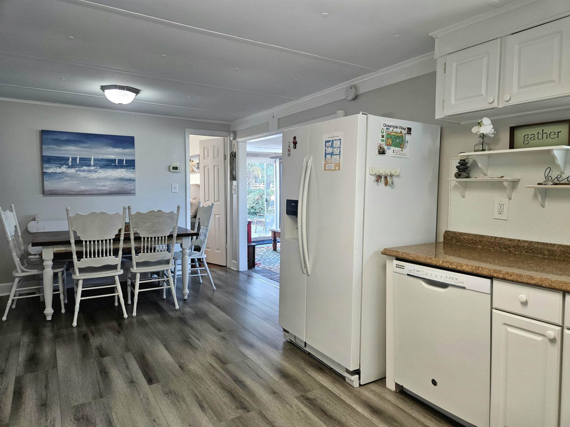 204 Flamingo Ct.  Photo 9