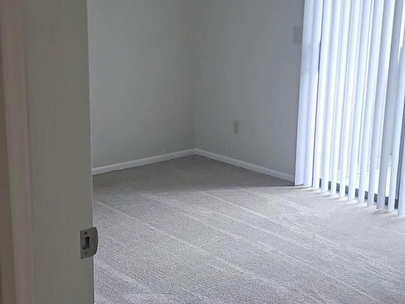 2733 Greystone Drive, Unit GD2733, Columbus, OH 43220 Photo 12