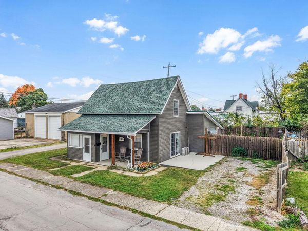 220 Barnes Avenue , Circleville, OH 43113