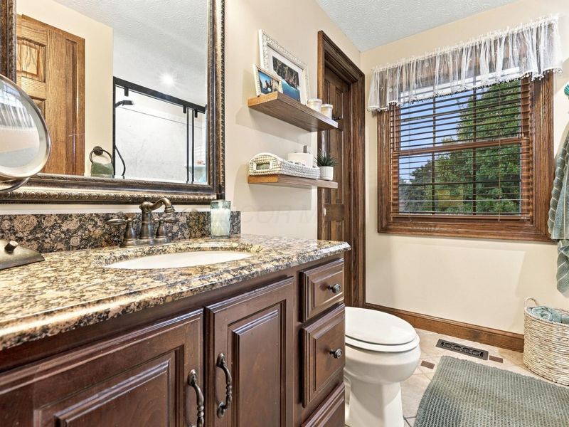 6885 Castlewood Drive NW, Carroll, OH 43112 Photo 23