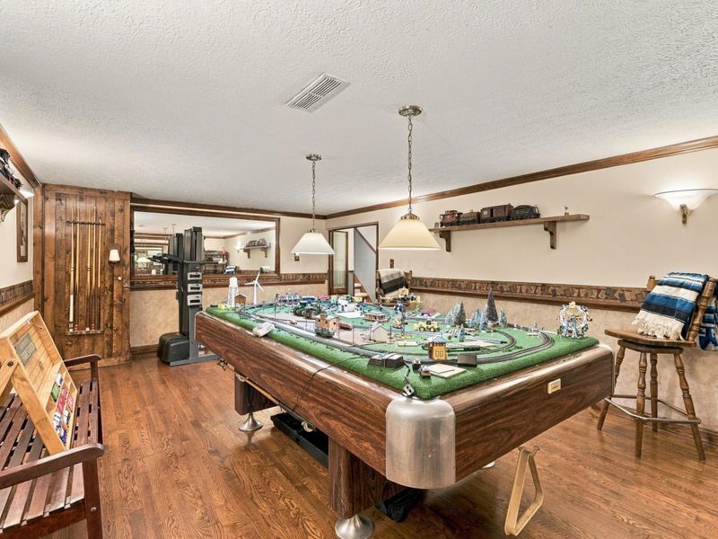 6885 Castlewood Drive NW, Carroll, OH 43112 Photo 39