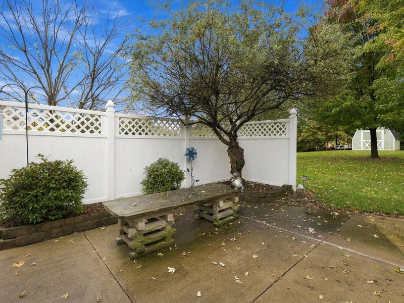 6885 Castlewood Drive NW, Carroll, OH 43112 Photo 44