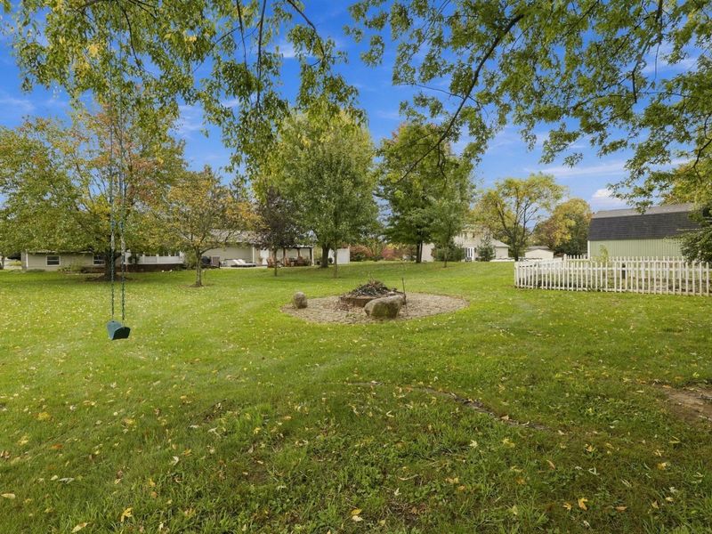 6885 Castlewood Drive NW, Carroll, OH 43112 Photo 46