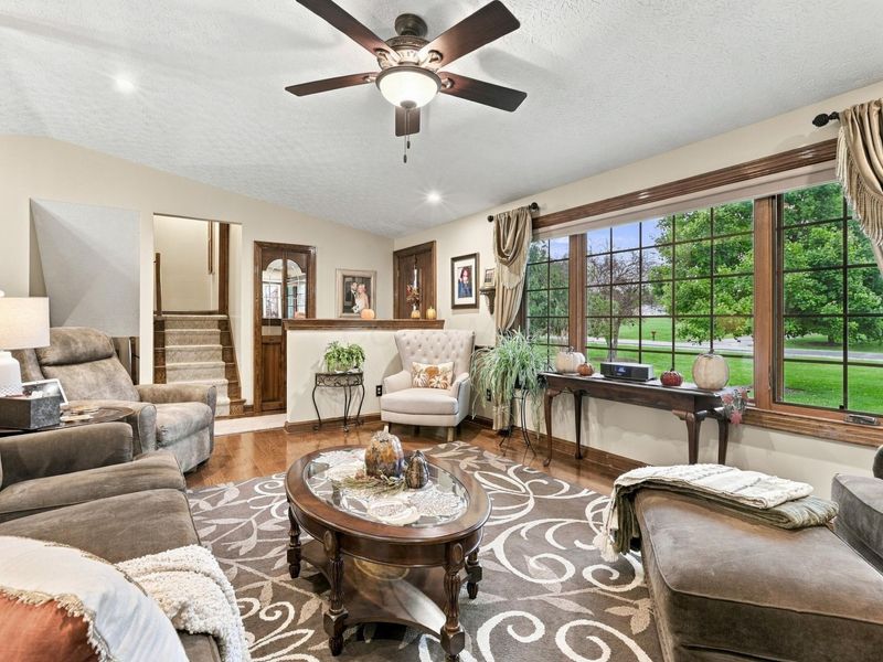 6885 Castlewood Drive NW, Carroll, OH 43112 Photo 7