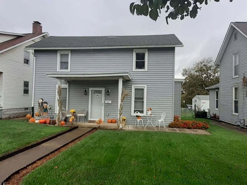 490 E Main Street, Circleville, OH 43113 Photo 1