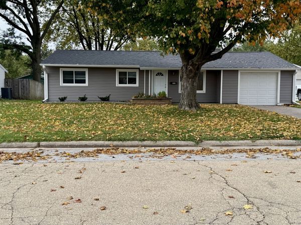 1120 12TH Street , De Witt, IA 52742