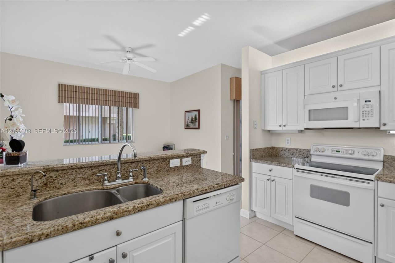 7917 Exeter Blvd E , Unit 101, Tamarac, FL 33321 Photo
