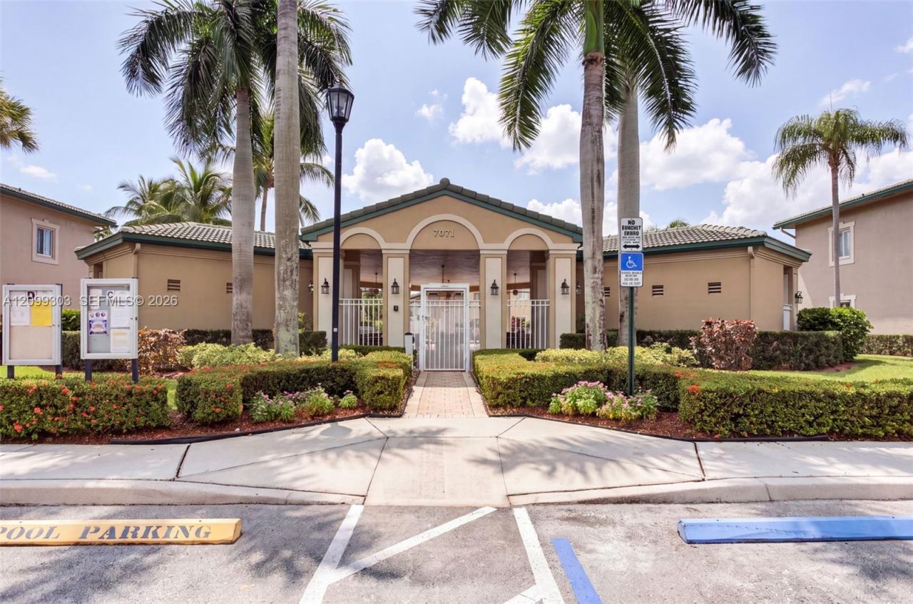 7917 Exeter Blvd E , Unit 101, Tamarac, FL 33321 Photo